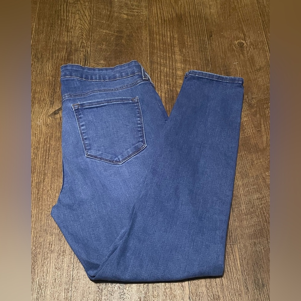 Old Navy Women's Jeggings - Picture 2 of 7